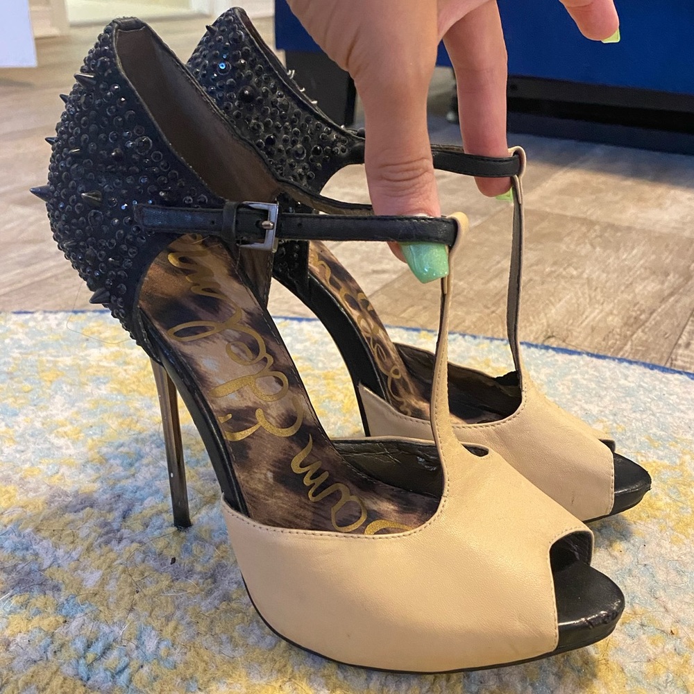 Sam Edelman Scarlett Peep Toe Black Stud Pumps